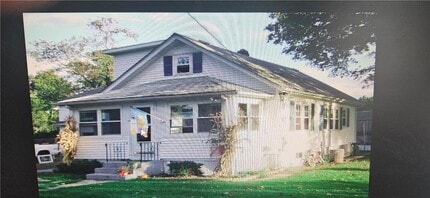 Building Photo - 292 Samuel Gorton Ave