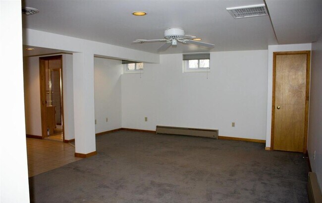 Building Photo - Cockeysville 4BR/2BA Home | Driveway | Finished Lower Level + Flex Room | Updated Bath | Granite ...