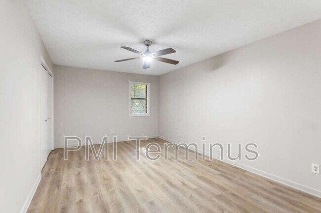 Building Photo - 2672 Moss Ln