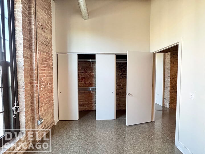 Building Photo - 1515 W 15th St
