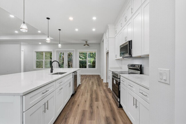 Building Photo - 7179 Freedom Ct