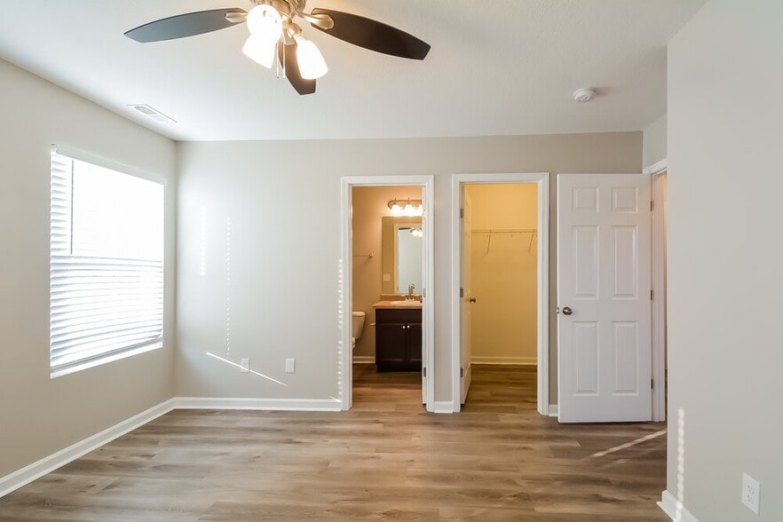 Building Photo - 138 Johnston Farms Dr