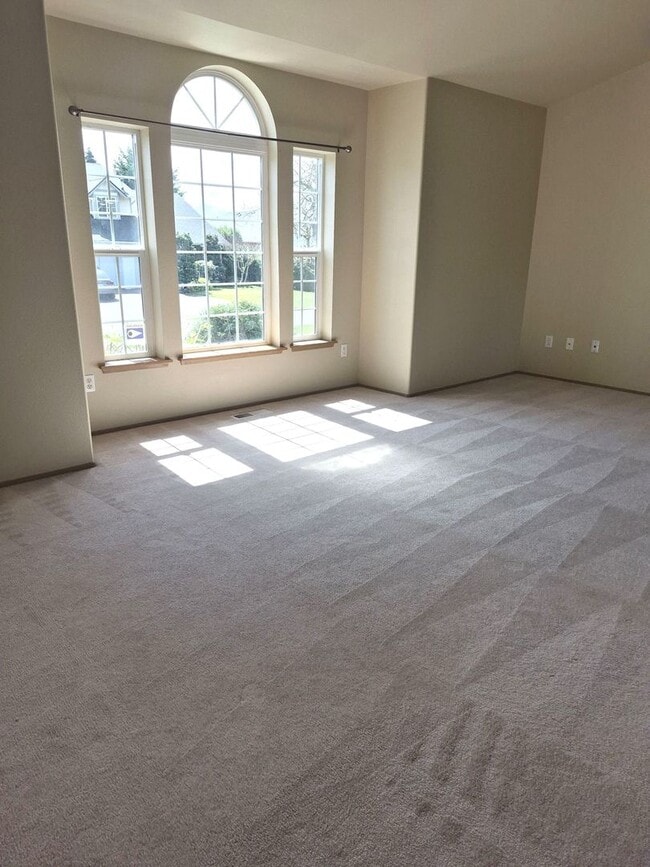 Building Photo - Spacious 3BD/2.5BA in Puyallup | 2-Car Garage + Private Fenced Yard
