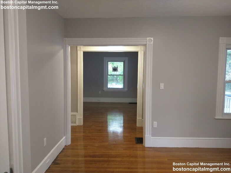 Building Photo - 30 Touro Ave