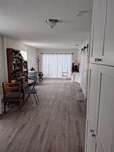 Building Photo - 313 Dirksen Dr