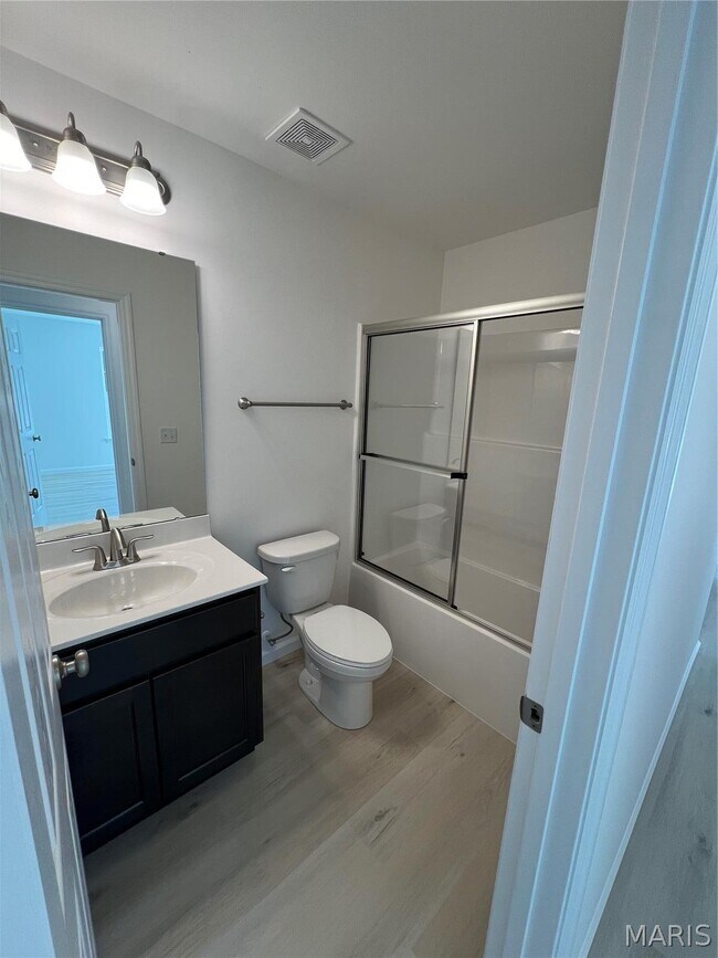 Building Photo - 160 Rivers Edge Dr