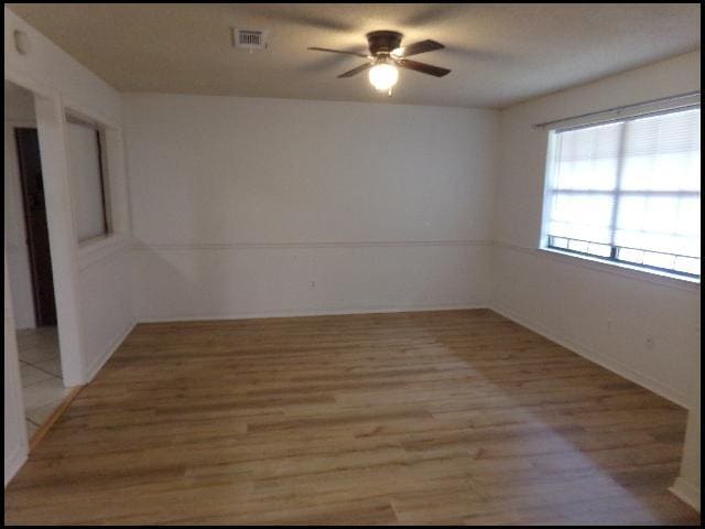 Building Photo - 400 Maxine Ave