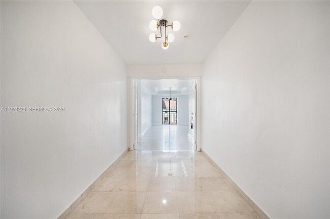 Building Photo - 671 Biltmore Way