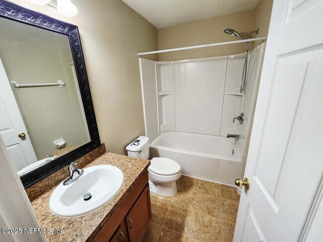 Building Photo - 6844 Misty View Dr