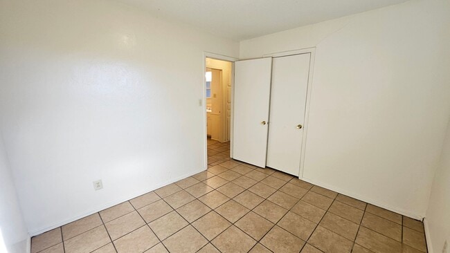 Building Photo - Charming 3-Bedroom Home in the Moore School District