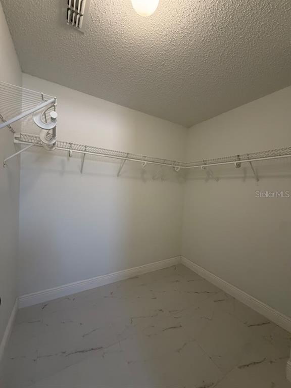 Building Photo - 10255 Norwick St