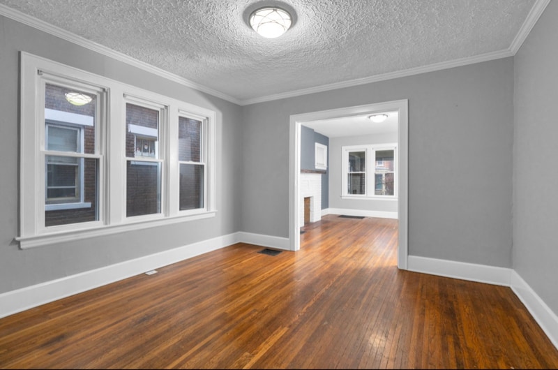 Building Photo - 1479 Bryden Rd