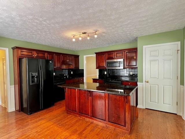 Building Photo - 930 Cedar Bluff Trail SW