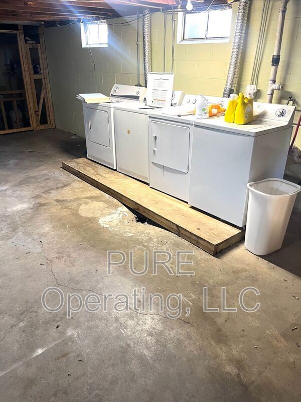 Building Photo - 2402 Ave A
