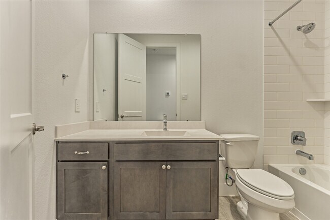 Building Photo - 14343 Red Ldg Trl