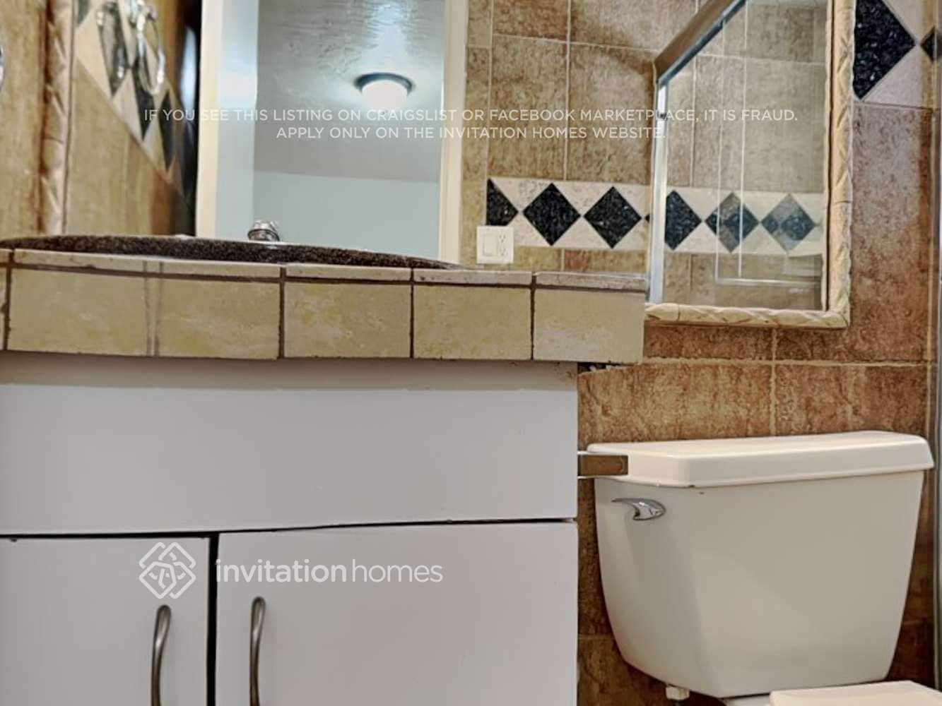 Building Photo - 3735 W Columbine Dr