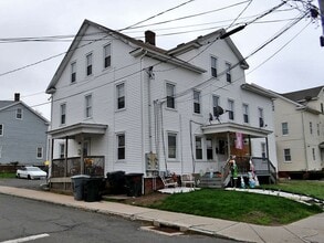 Building Photo - 64 Pleasant St