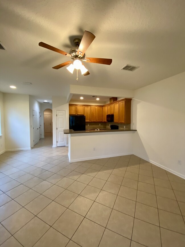 Building Photo - 12988 Spring Rain Rd