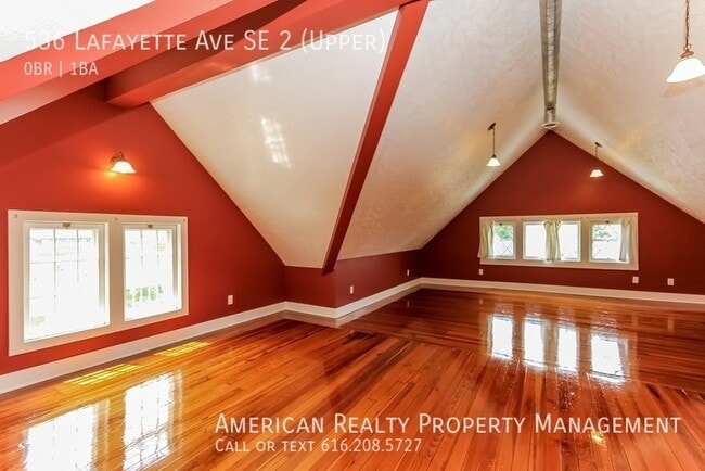 Building Photo - 536 Lafayette Ave SE