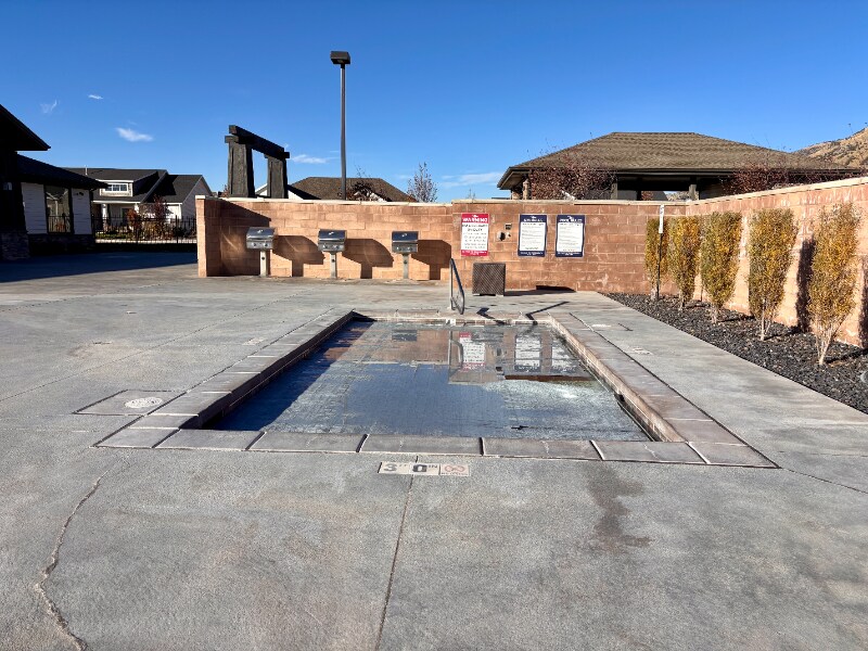 Building Photo - 1535 E 320 S