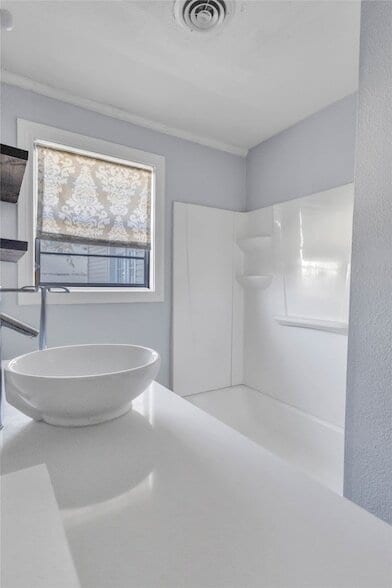 Building Photo - 2848 Azalea Ave