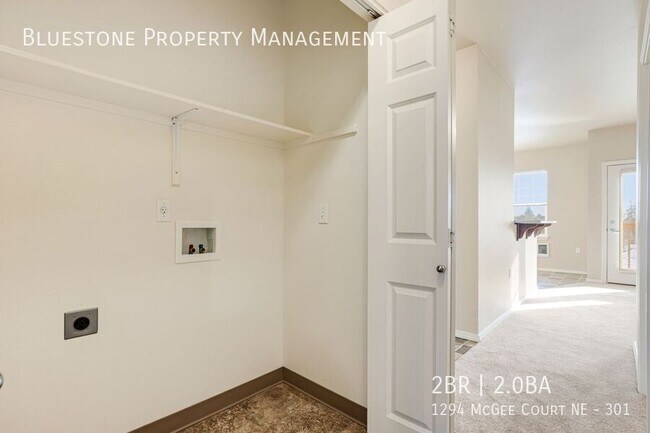 Building Photo - 1294 Mcgee Ct NE