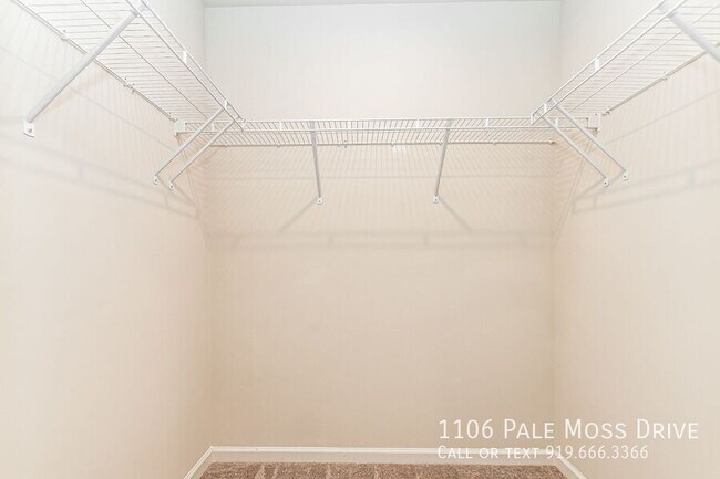 Building Photo - 1106 Pale Moss Dr