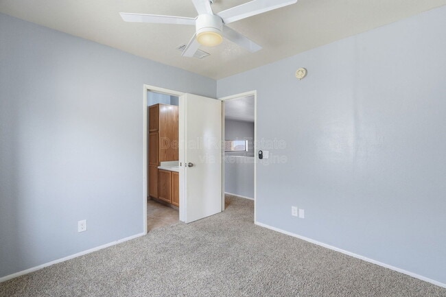 Building Photo - 10008 E Paseo San Ardo