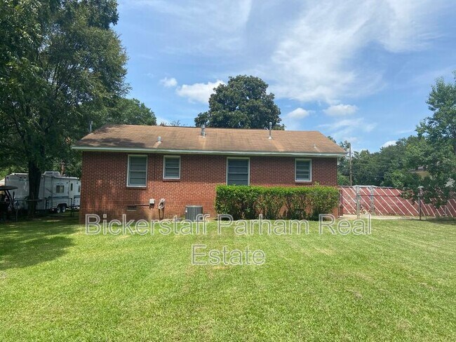 Building Photo - 3936 Austin Dr