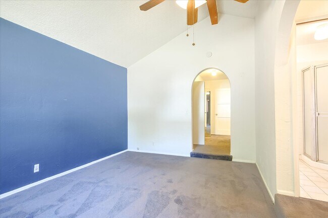 Building Photo - 9239 Bonavista Ln