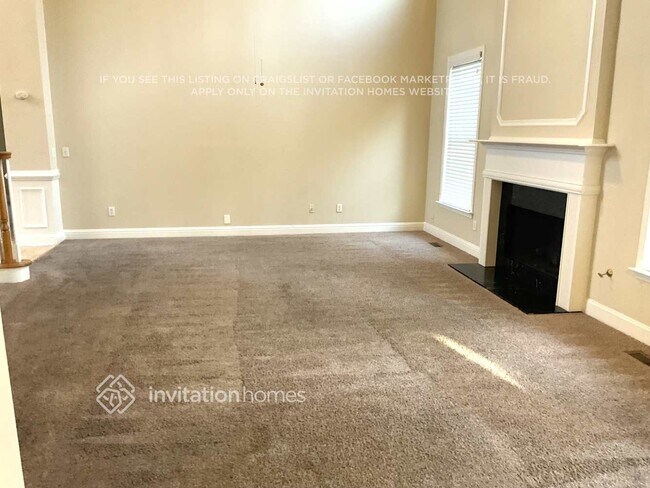 Building Photo - 913 Daylight Cir