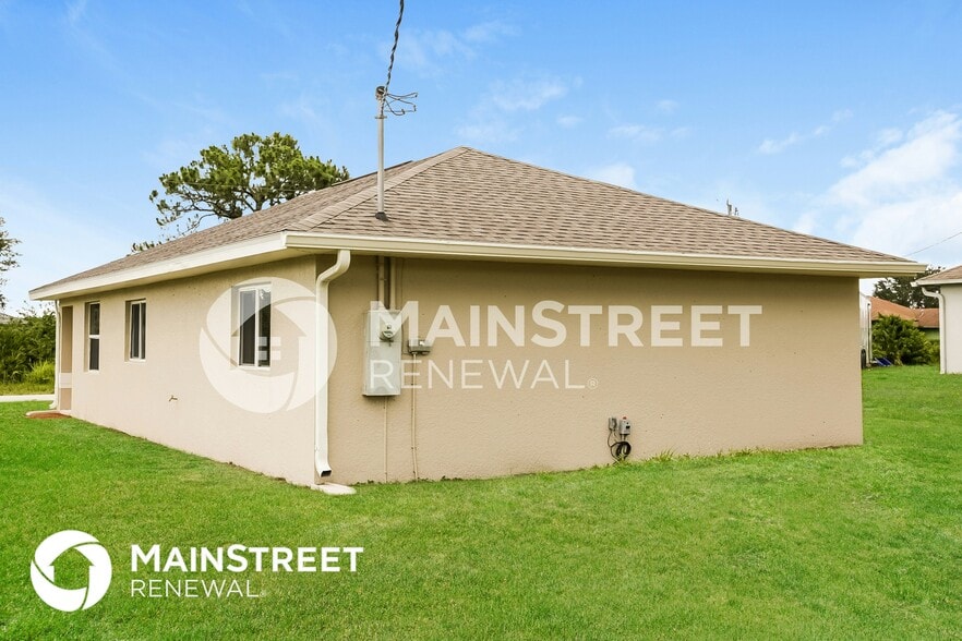 Building Photo - 3113 71st St W