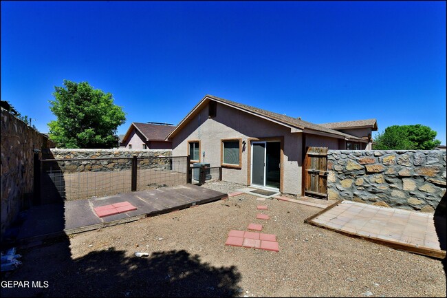 Building Photo - 12976 Enrique Gomez Dr