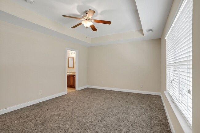 Building Photo - 190 Canyon Oak Loop