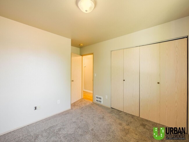 Building Photo - 4112 E 23rd Ave