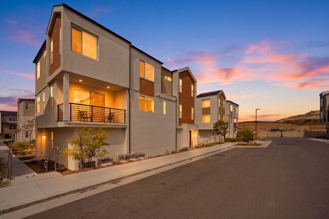 Building Photo - 850 Kili St