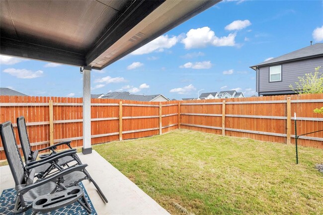 Building Photo - 185 Sandringham Lp