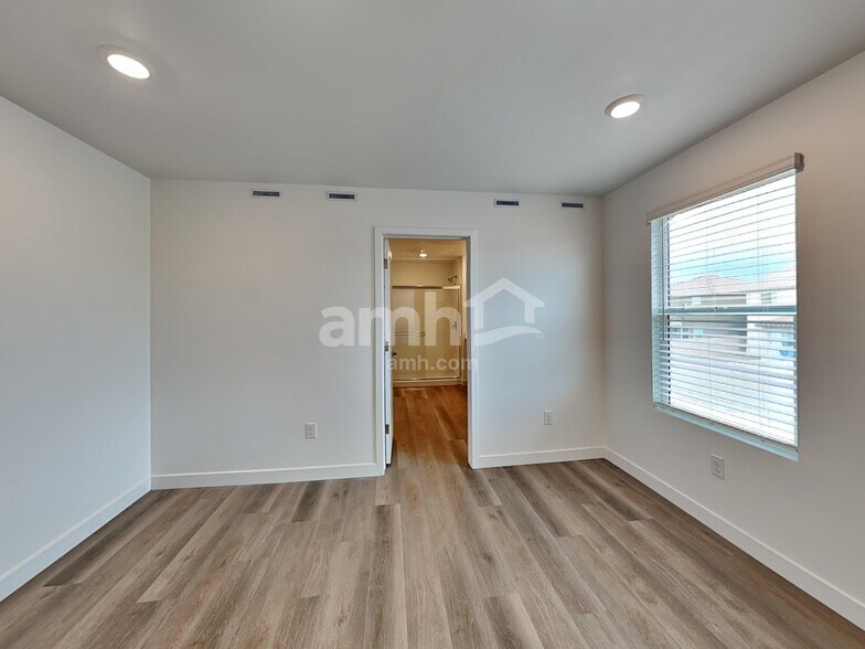 Building Photo - 7417 S Paseo Monte de Oro