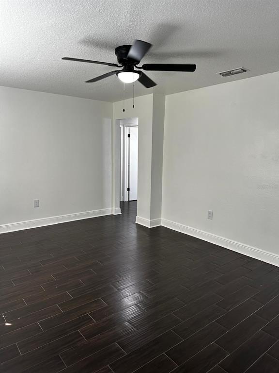 Building Photo - 1520 Country Ridge Dr