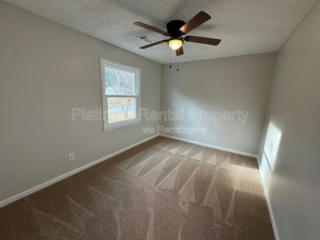 Building Photo - 3605 Knoll Crest Trail