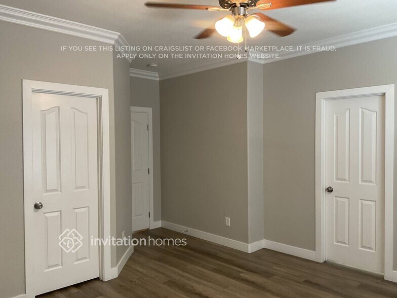 Building Photo - 8861 Happy Stream Ave