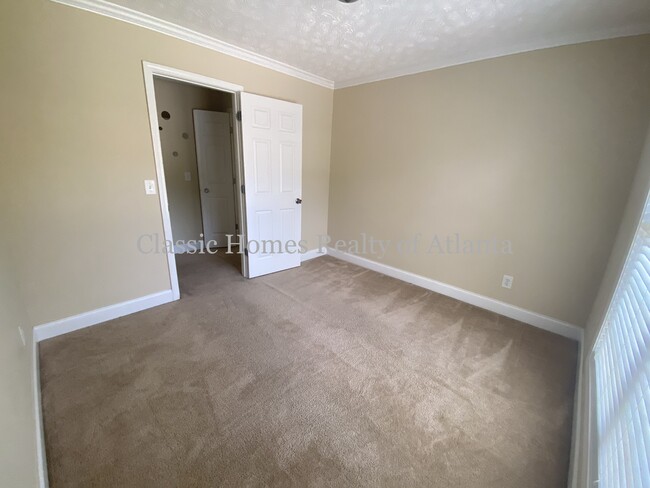 Extra Room in Master (Office/Nursery) - 3080 Westheimer Rd