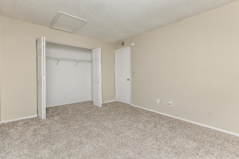 Building Photo - 7770 Starkey Rd