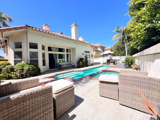 Building Photo - Scripps Ranch 4 bedroom 3 bath with Solar/...