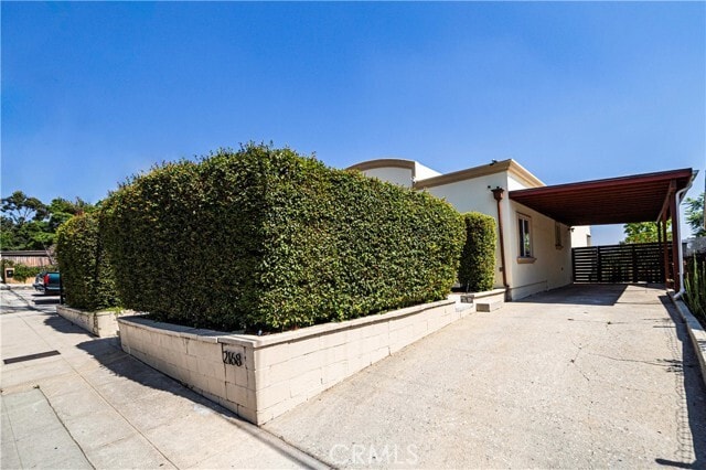 Building Photo - 2168 Lemoyne St