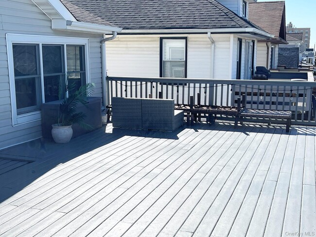 Building Photo - 128 Roosevelt Blvd