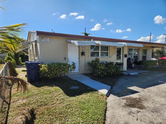 Building Photo - 65 W 34th St