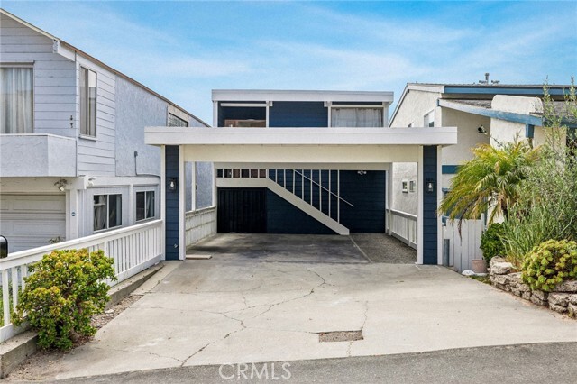 Building Photo - 989 La Mirada St