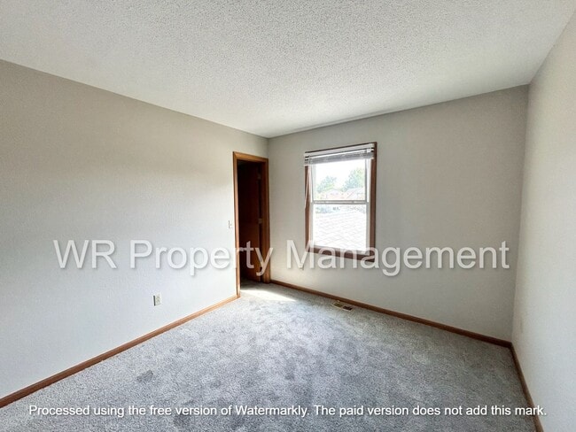Building Photo - 4 Bed 2.5 Bathroom Home for Rent in Sylvania