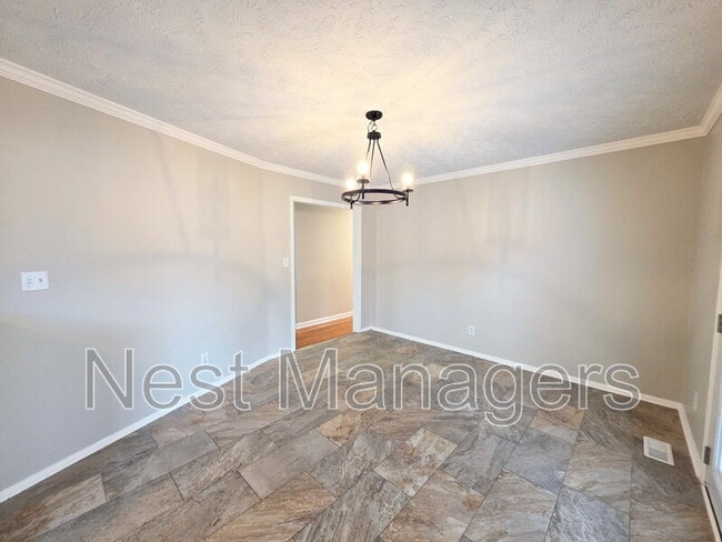 Building Photo - 7320 Avila Dr